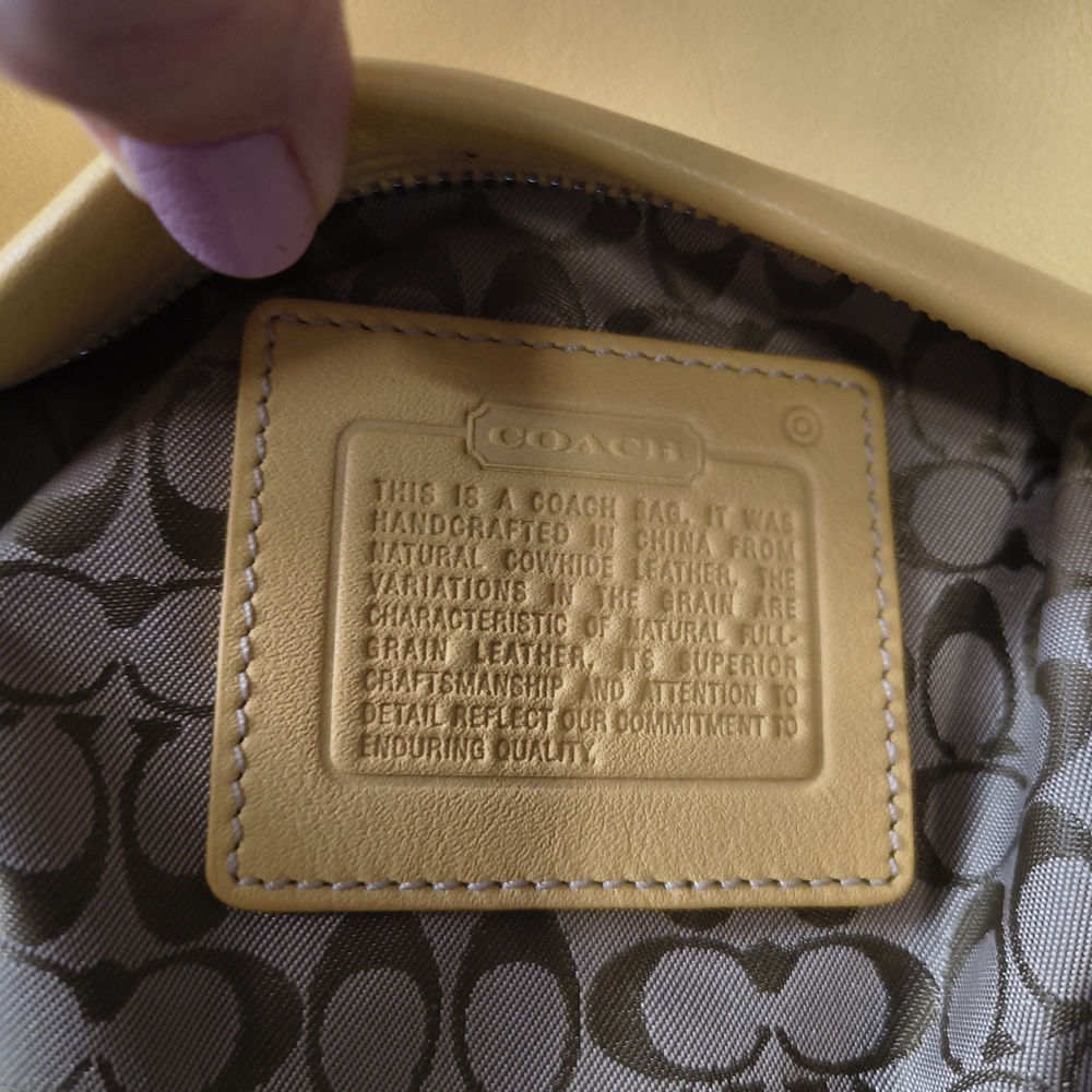 Coach Cream Shoulder Hand Bag - Picture 3 of 17